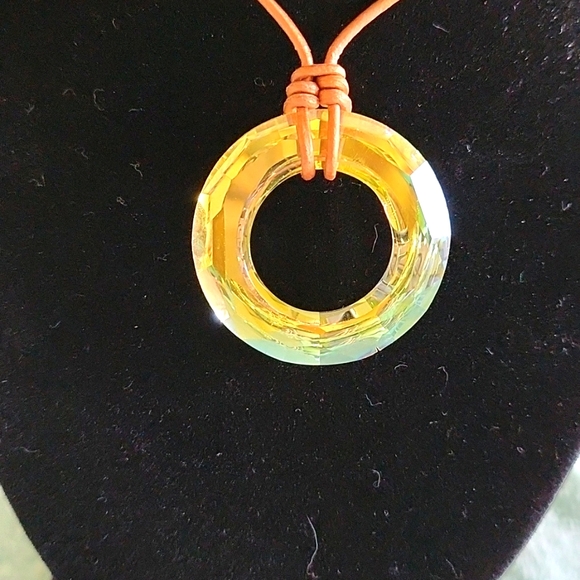 J & R Gems! Jewelry - Genuine Gold Leather Necklace!